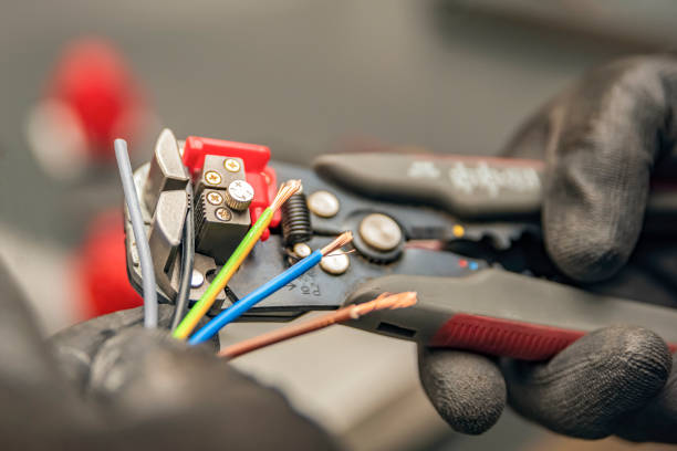 Best Ceiling Fan Installation Electrician  in Wellington, OH